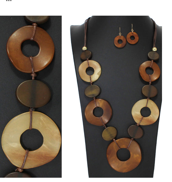 Geometric Matte Celluloid Acetate Long NecklaceLong Necklace