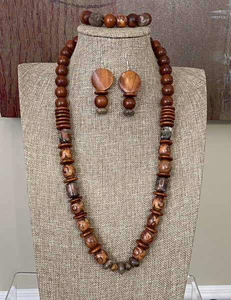 Kari’s Designer Agate & Wood Necklace Set