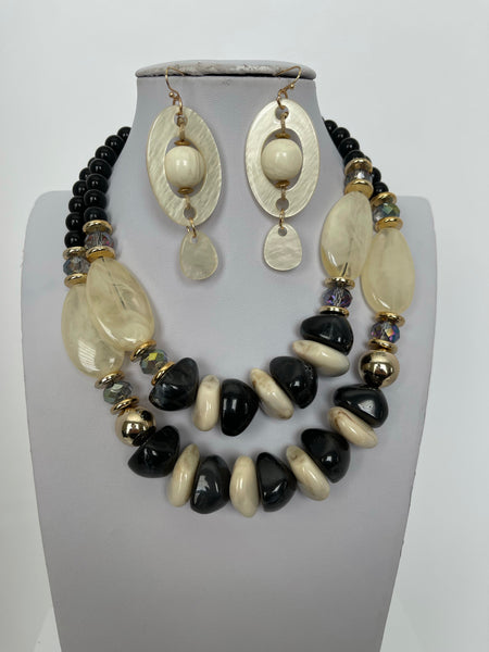 Black & Cream Cellulose Acetate Necklace & Earrings Set